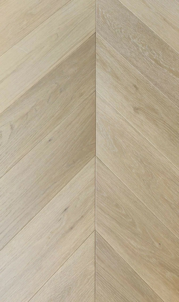 Инженерная доска  Французская елка Дуб Прайм Decor-18 лак 785х125х14/3 мм (1,57 м2/упак)